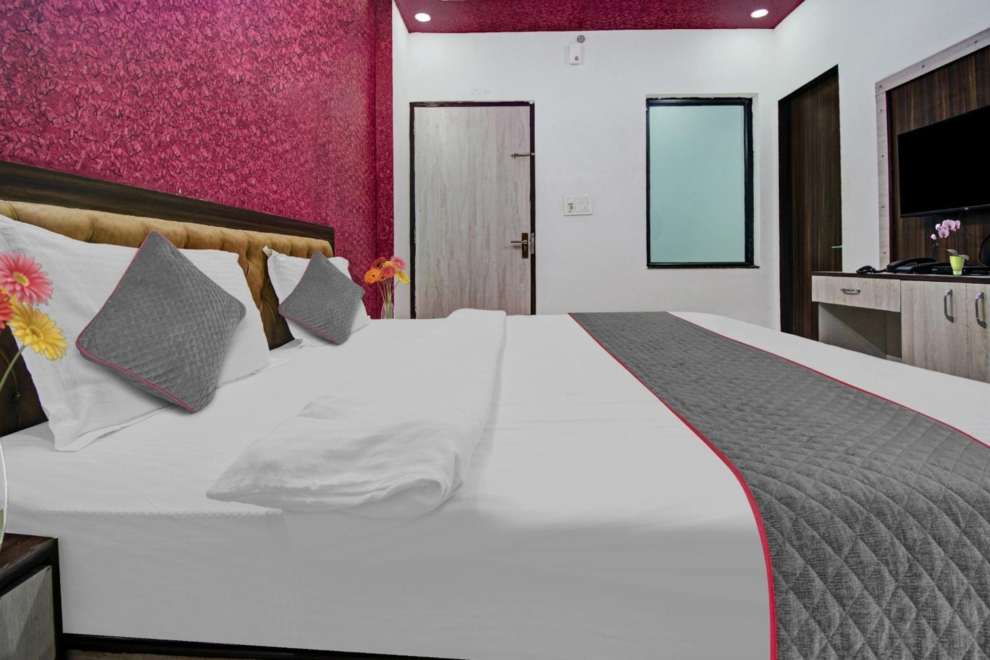 Townhouse The Lotus Hotel Джайпур Екстериор снимка